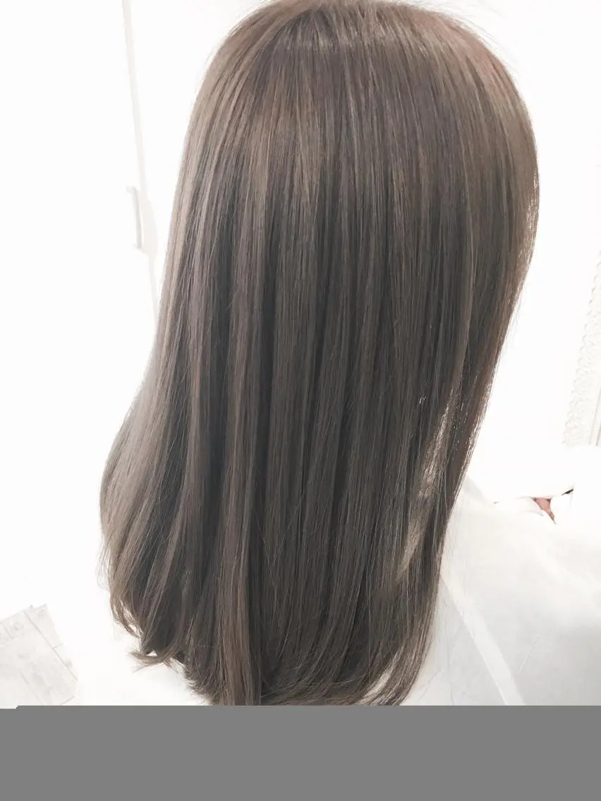 セミロング カット 縮毛矯正 トリートメント ホカリ ツカサのヘアスタイル