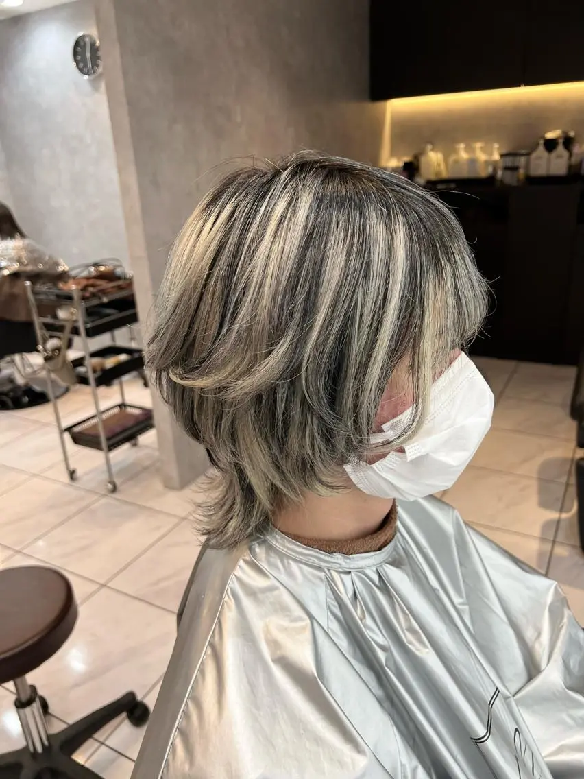 カラー SALOWIN栄 高須大貴のヘアスタイル
