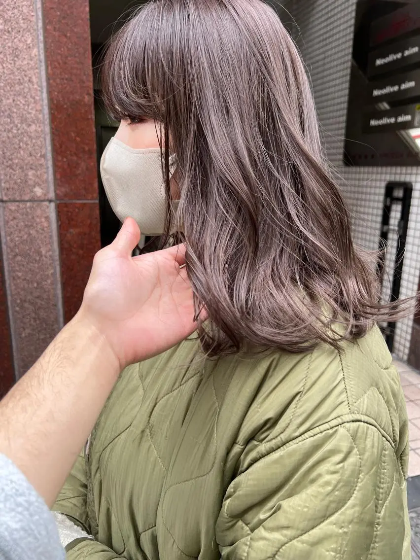 セミロング カラー ヘアアレンジ ベージュカラー ブリーチ カット ヘアカラー トリートメント 🌿ショート🌿 パーマ🌿淳平のヘアスタイル