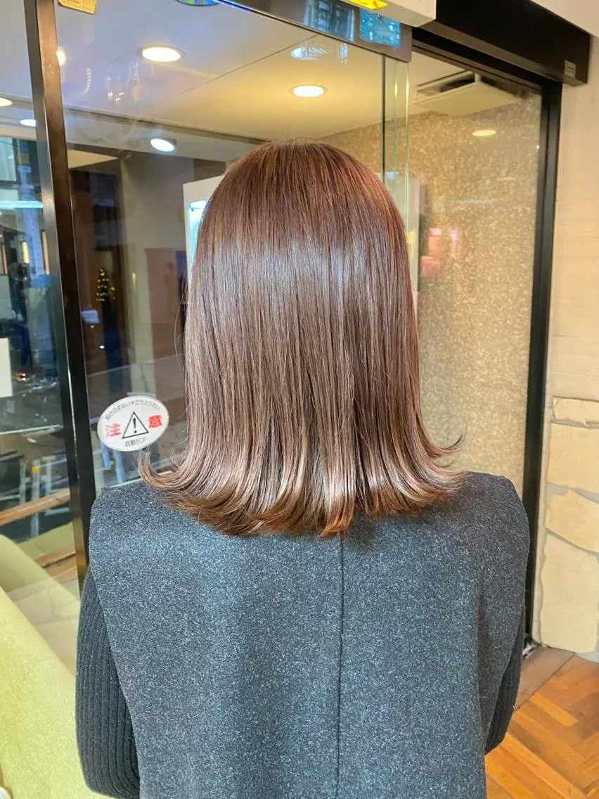 ミディアム カラー ベージュカラー グレージュ ピンクカラー ピンクベージュ カット ヘアカラー トリートメント ボブ/縮毛矯正/ レイヤー/塚田のヘアスタイル
