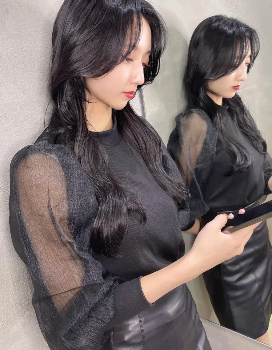 ロング ヨシンモリ 韓国風ヘア 透明感カラー×小 顔レイヤー♡ヒデさんのヘアスタイル