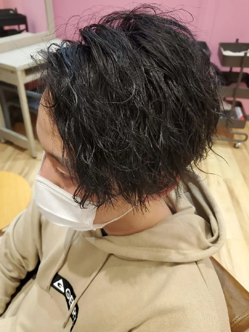 パーマ カラー メンズ メンズパーマ 黒髪 ブルーカラー ブルーブラック 北九州美容室 🕊️わかな✂︎のヘアスタイル
