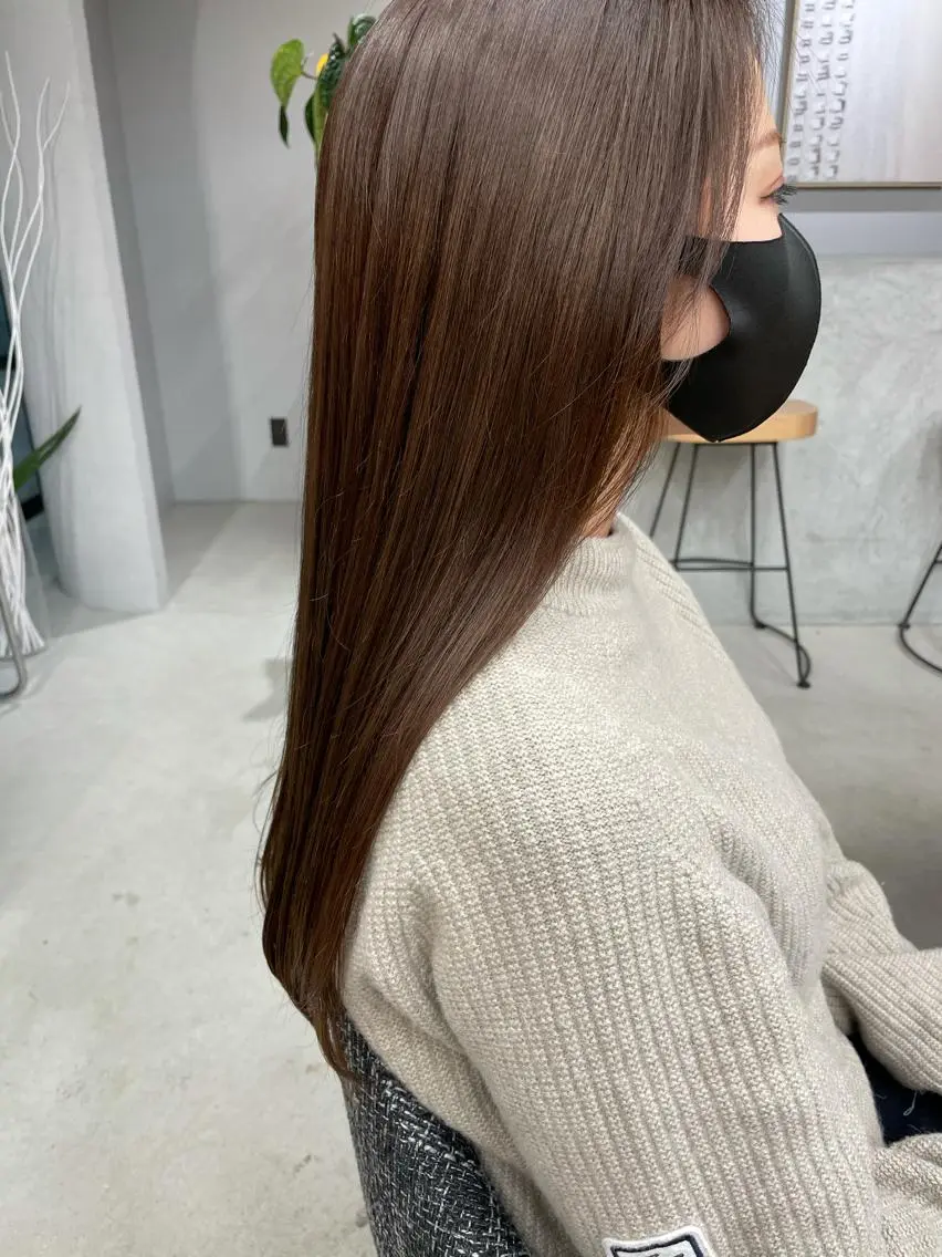 ロング カラー ブラウンカラー くすみブラウン トリートメント マエダ リョウのヘアスタイル