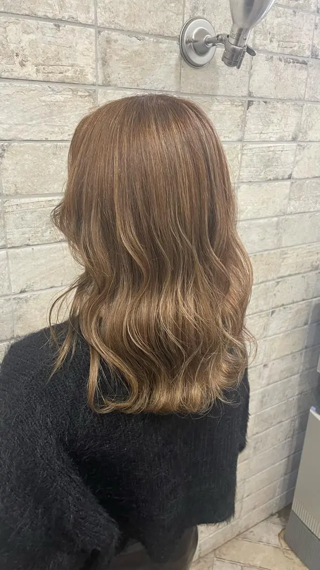 ロング カラー 櫛部洸貴/ 頭皮改善、髪質改善のヘアスタイル