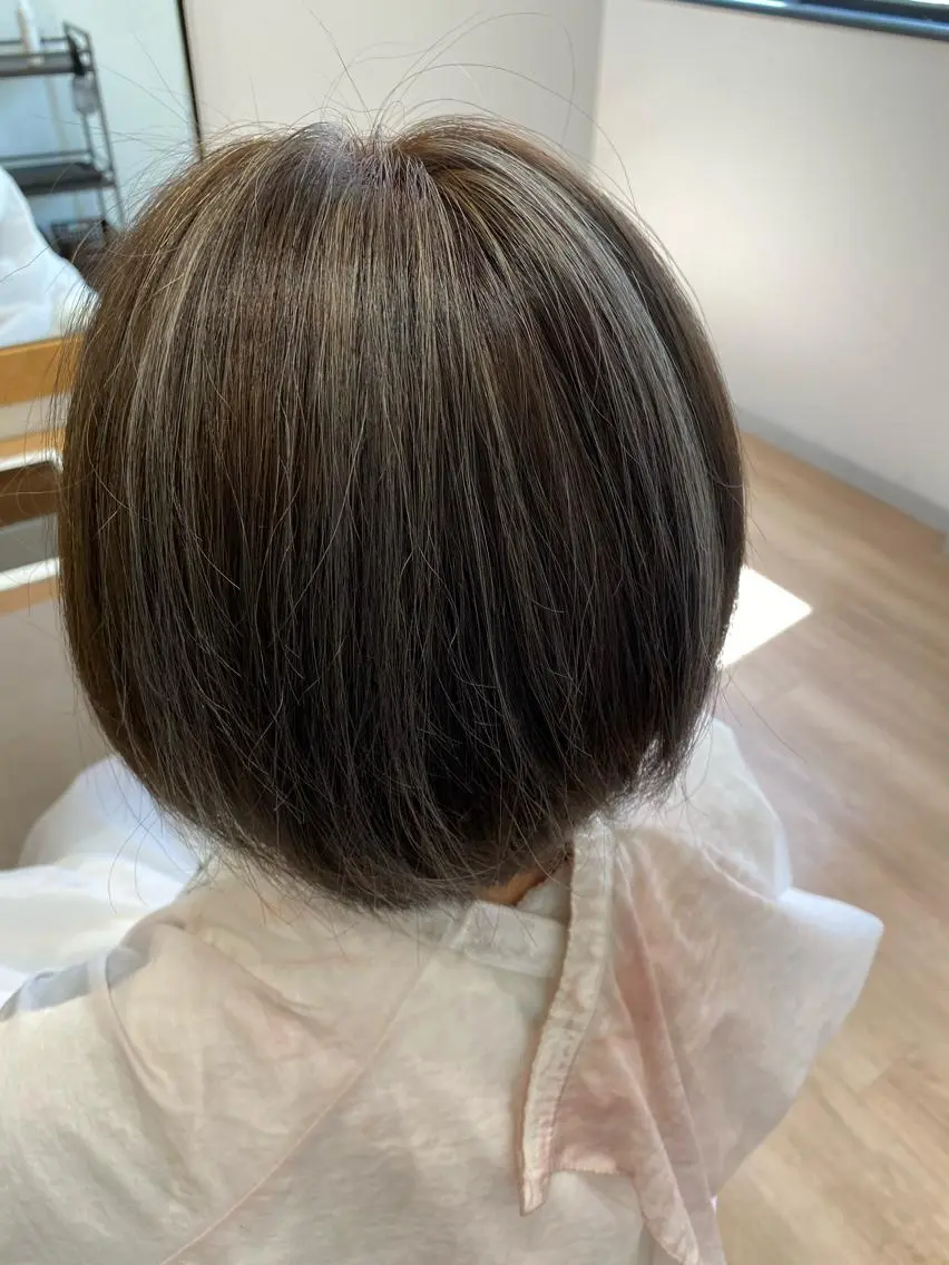 ショート カラー 鍵谷 公宏のヘアスタイル