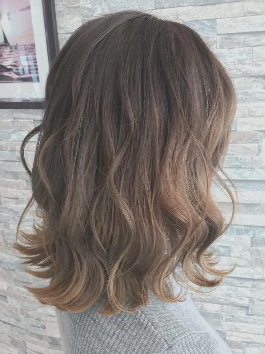 ミディアム カラー ベージュカラー ピンクカラー 宍戸 海斗のヘアスタイル
