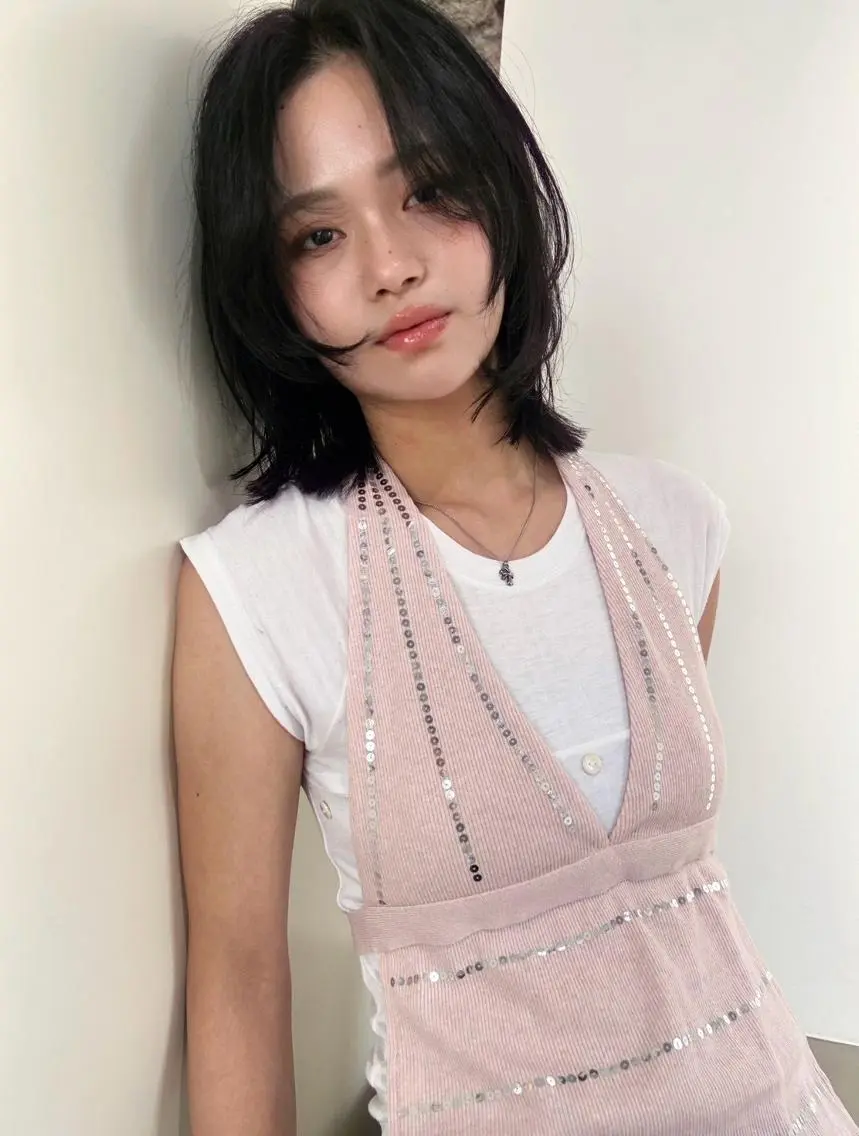 ミディアム パーマ カラー ミディアムパーマ アッシュ バレイヤージュ ベージュカラー ブリーチ カット ヘアカラー トリートメント CEINEloq 学芸大学のヘアスタイル
