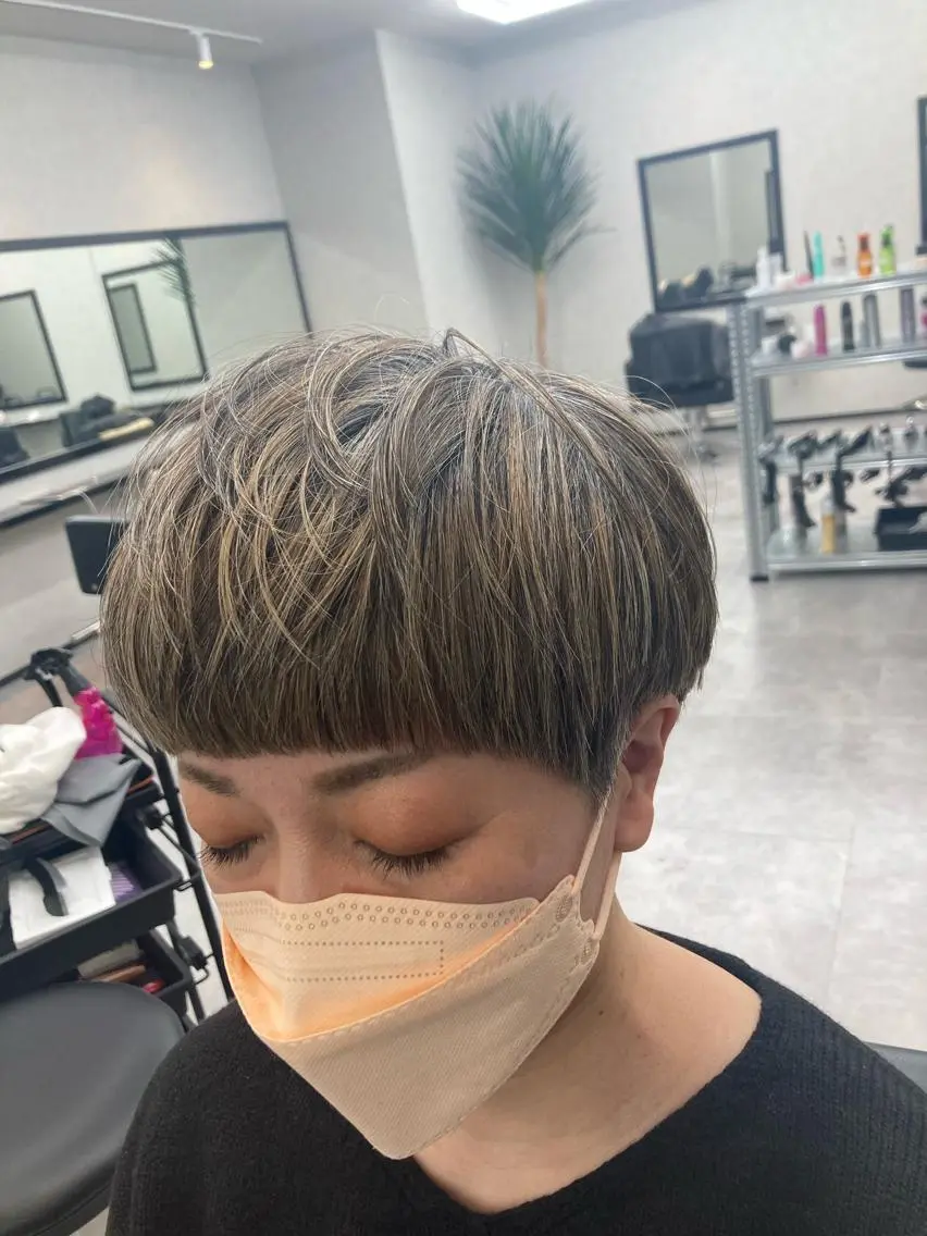 ショート カット トリートメント 鈴木 翔偉のヘアスタイル