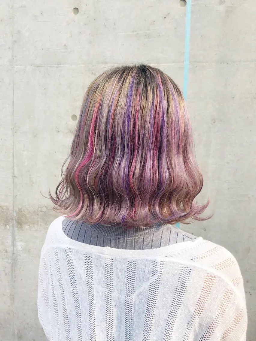 ミディアム カラー ヘアアレンジ ブリーチ メッシュ ピンクカラー ユニコーンカラー バイオレットカラー ミニモお気に入り数 No.1宍戸雄弥のヘアスタイル