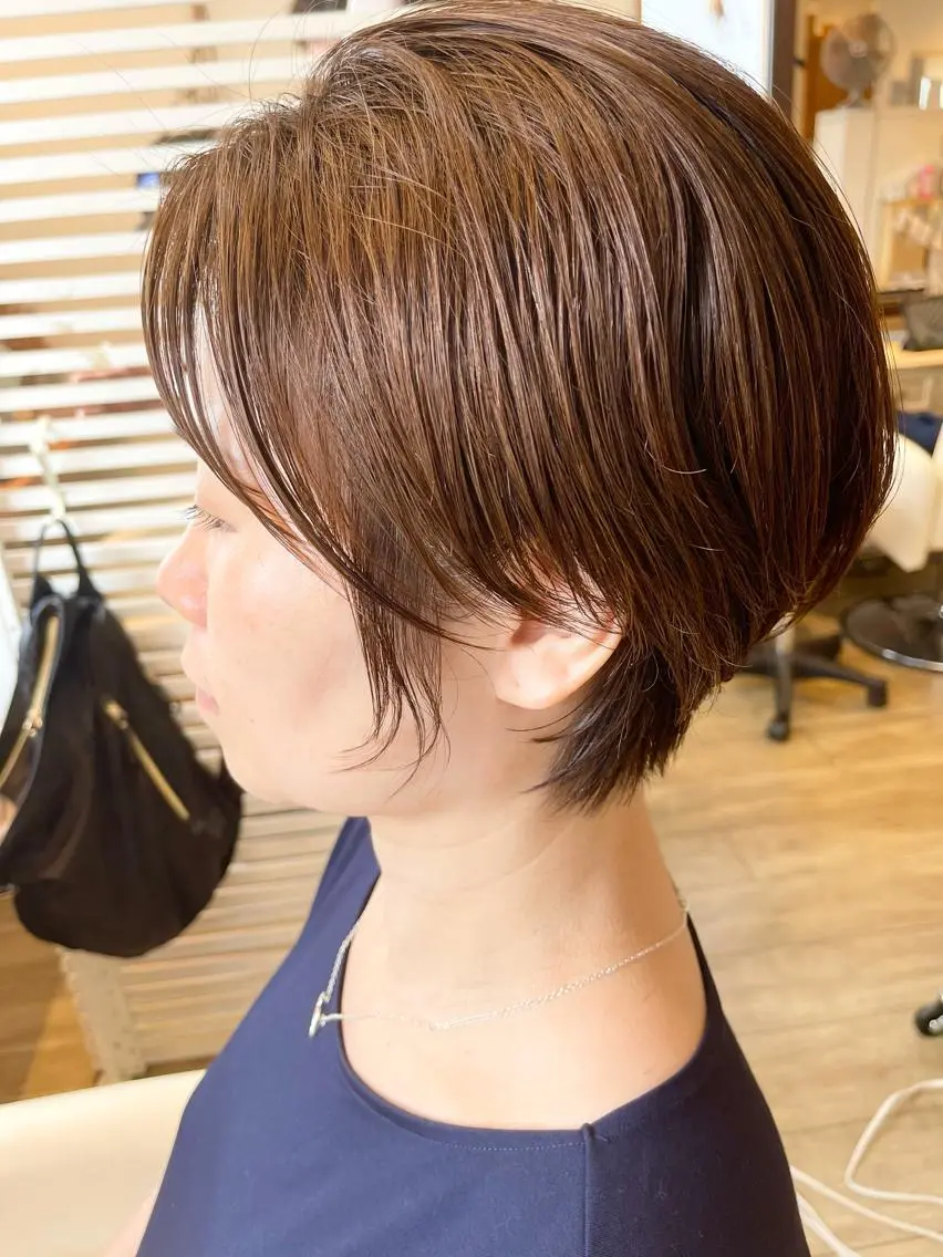 ショート くびれヘア ショートヘア トレンドパーマ 加藤菜月のヘアスタイル