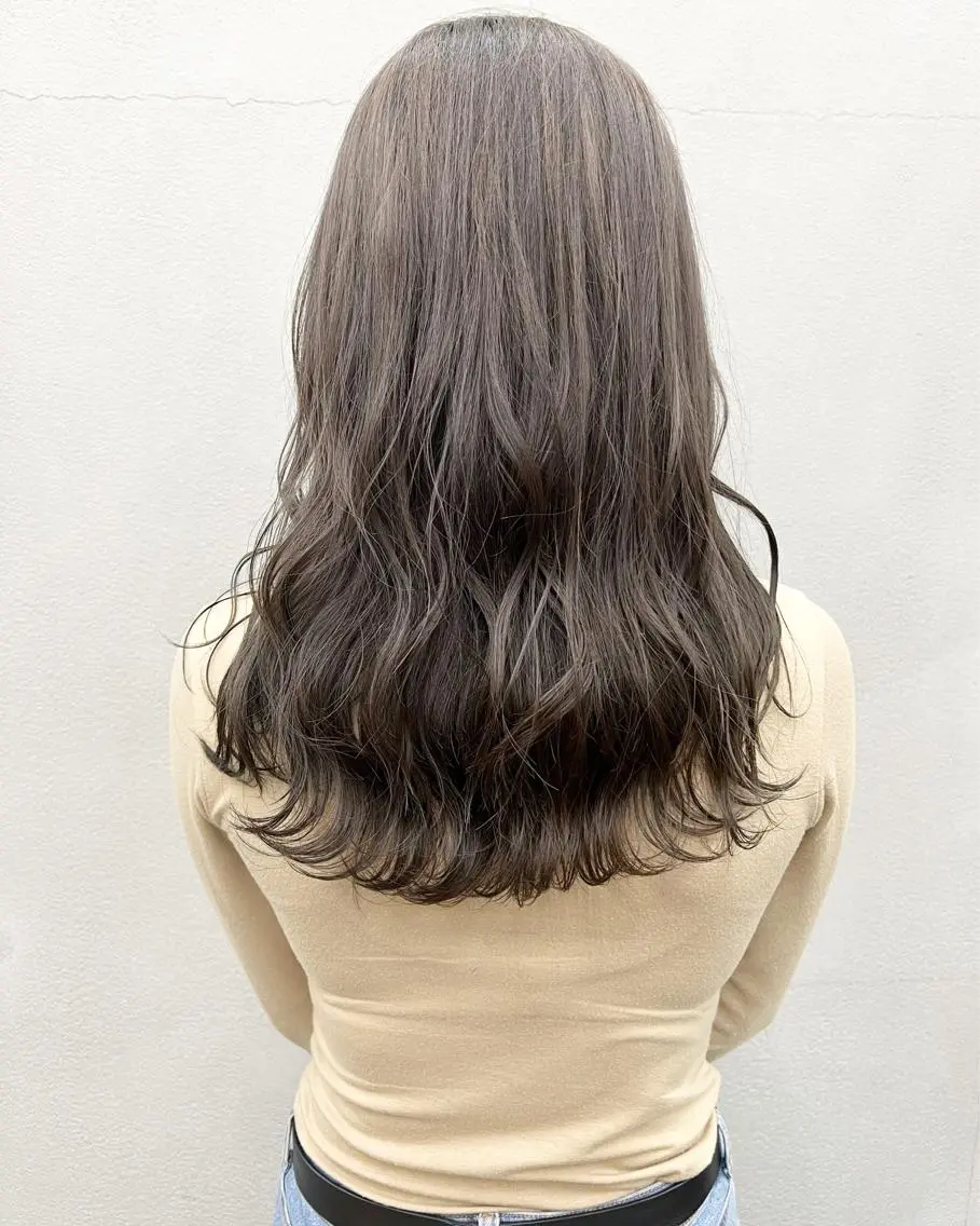 セミロング 亀田 泰生のヘアスタイル