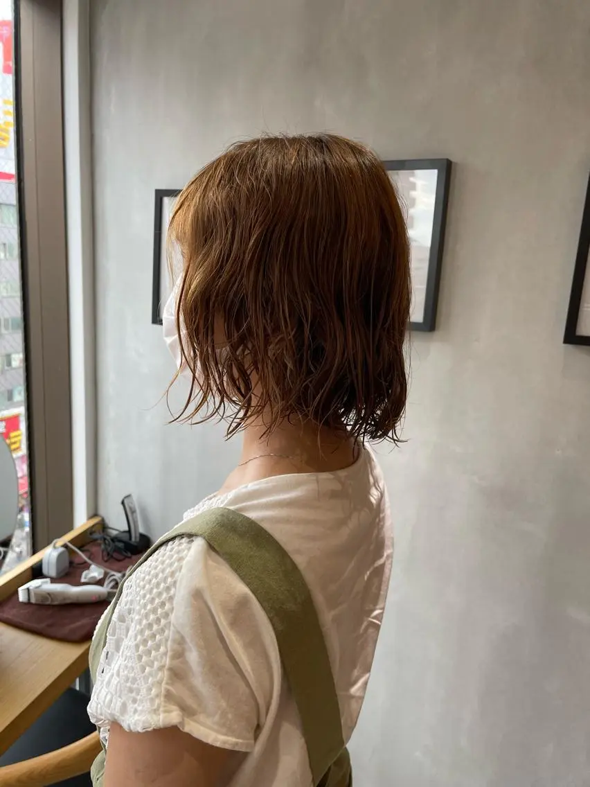 ショート ショートヘア 複雑履歴に対応ブリー チ無しダブルカラーのヘアスタイル