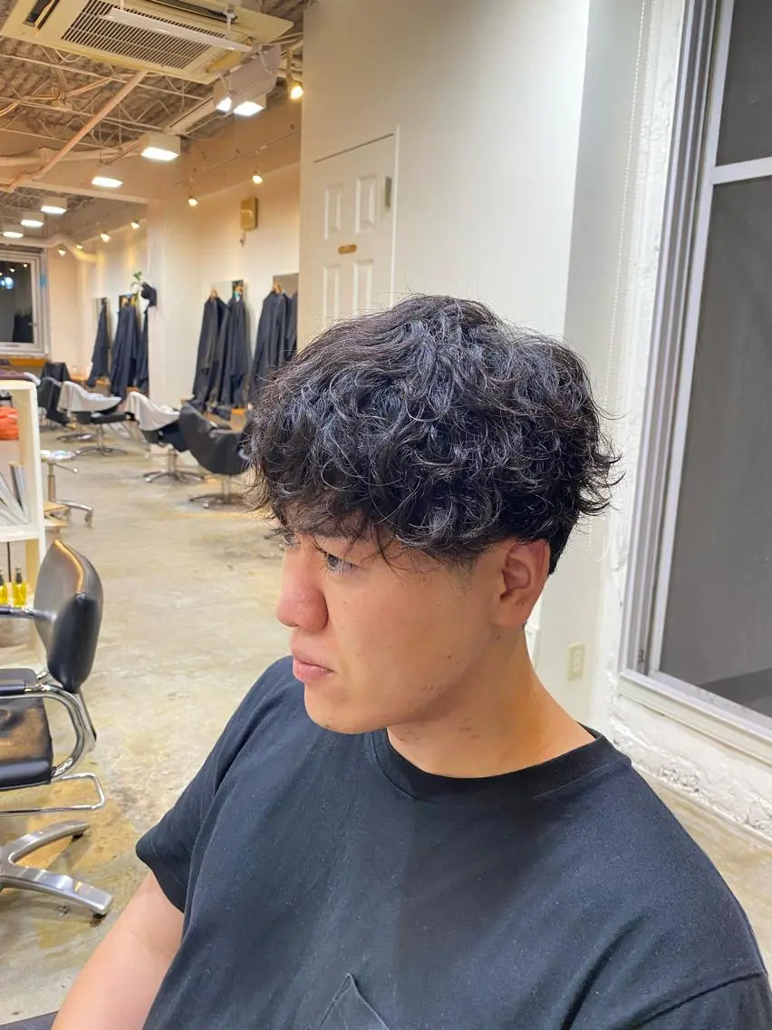 ショート メンズ マッシュ メンズパーマ JINKIメンズ特化 メンズカットパーマのヘアスタイル