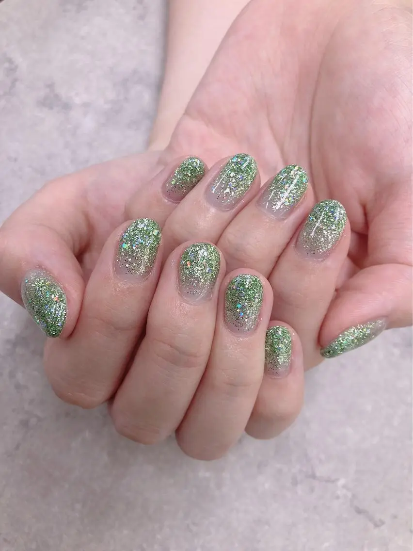 ネイル グラデーション ラメ(グリッター) ラメグラデーション ハンドネイル FASTNAIL PLUS 新宿店のネイルデザイン