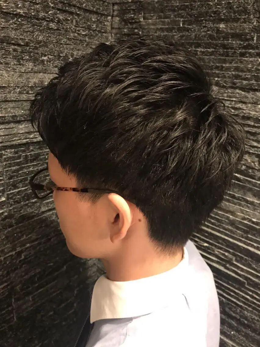 ショート 岡崎 海人のヘアスタイル