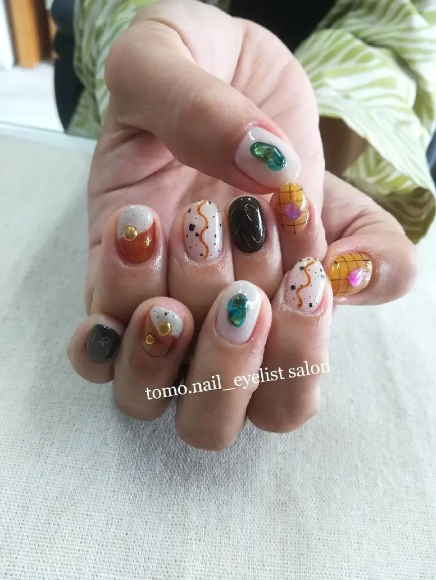 ネイル ジェルネイル パラジェル tomonail eyelistのマツエク・マツパデザイン