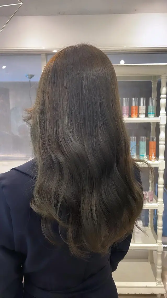 ロング カラー 透明感カラー オリーブカラー CreBiA🎀 ayaのマツエク・マツパデザイン