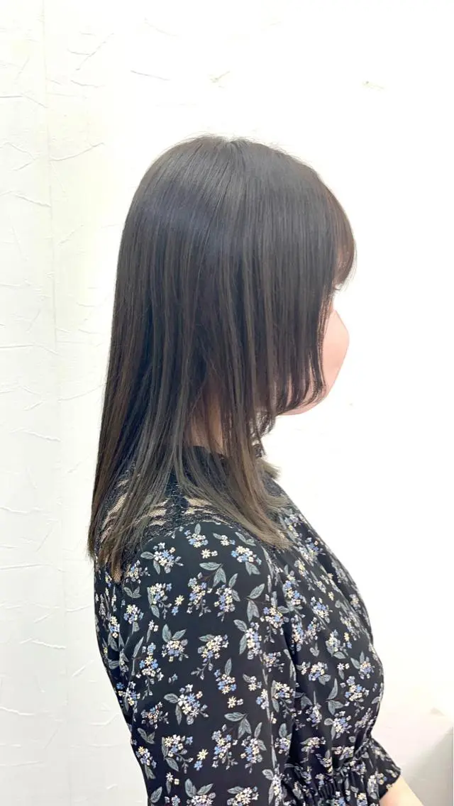 ミディアム 顔周りカット レイヤーカット 冨田 豊のヘアスタイル