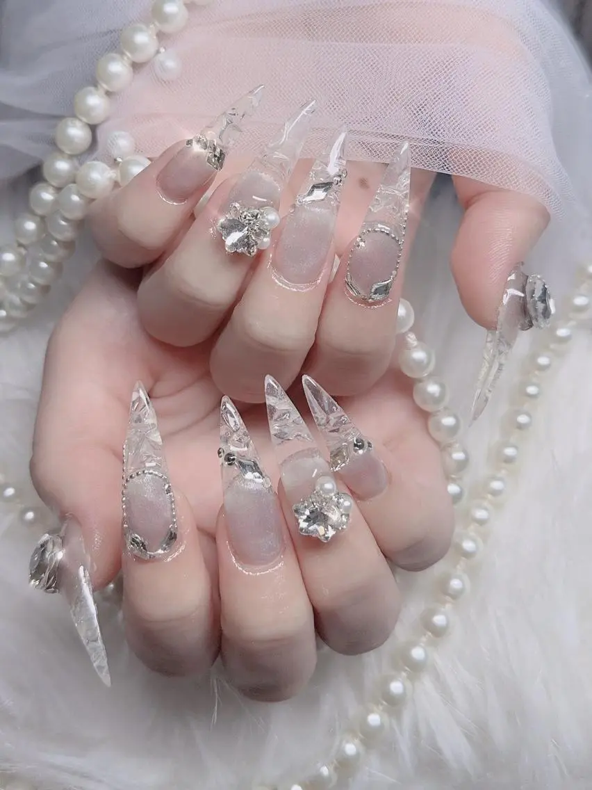 ネイル フレンチネイル ジェルネイル ハロウィン 韓国ネイル マグネットネイル ハンドネイル neco H.babynailのネイルデザイン