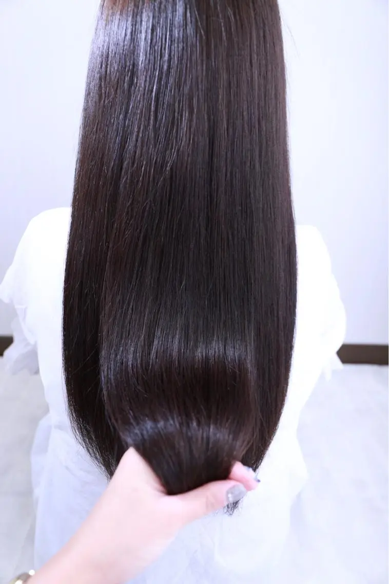 ロング カラー ヘアアレンジ トリートメント IVY villa Suzu.のヘアスタイル