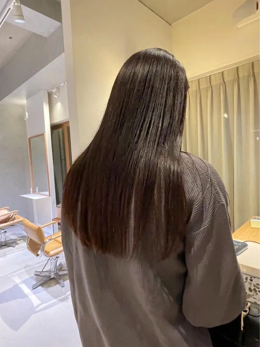 ロング 縮毛矯正 トリートメント パーマ🌀/縮毛🪡 透明感カラー🧊のヘアスタイル