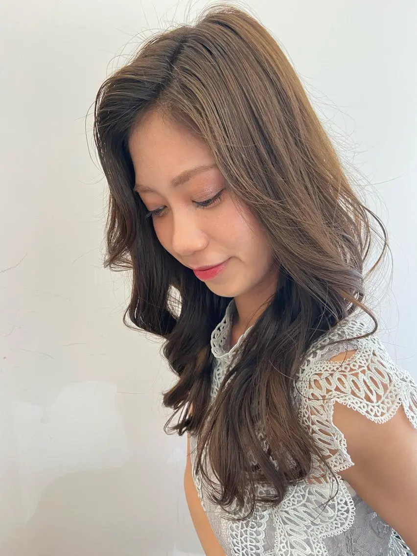 ロング カラー ベージュカラー 透明感カラー ミルキーベージュ ヨシンモリ 韓国風ヘア カット ヘアカラー トリートメント 透明感/レイヤー/ 姫カット Fukuのヘアスタイル