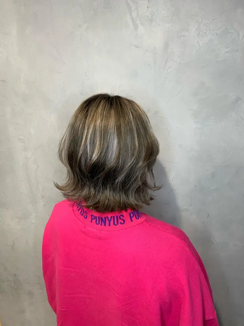 ショート カラー ヘアカラー 江畑 匠 新宿三丁目 徒歩30秒⭐️のヘアスタイル