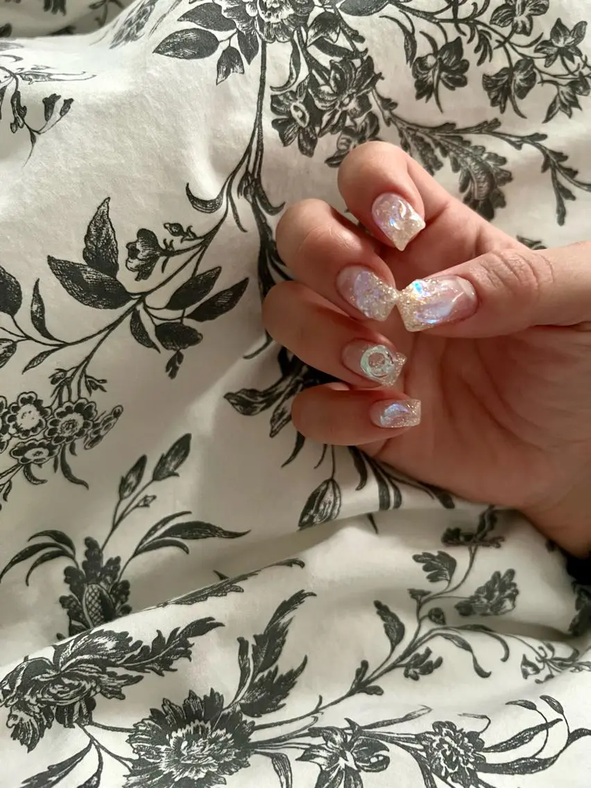 ネイル オーロラネイル キラキラネイル 持ち込み ニュアンスネイル ハンドネイル ハンドケア Charme. NOBUKOのネイルデザイン