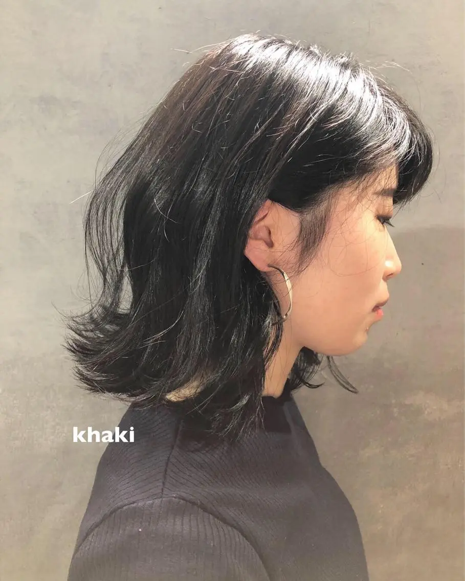 ミディアム ヘアカラー ツキノキ ミナのヘアスタイル