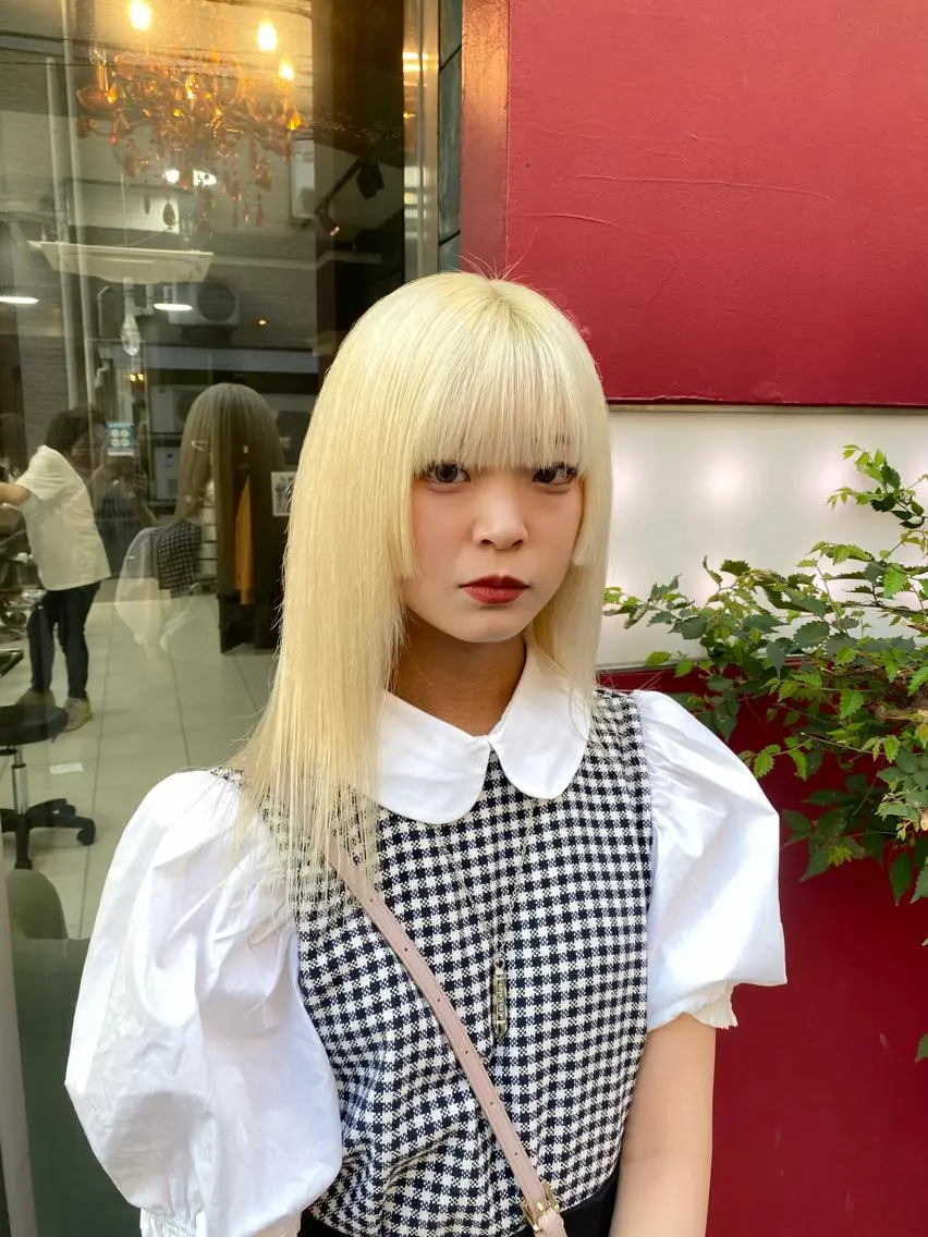 ロング カラー 抜きっぱなしブロンド ブロンド ヘアカラー グレージュ達人/赤み 消し/ブリーチ/岩崎のヘアスタイル