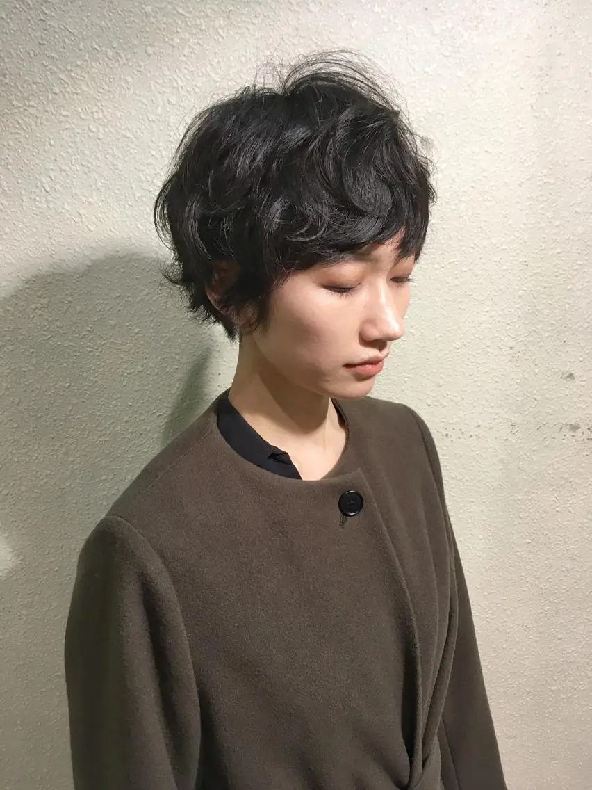 ショート ショートヘア カット パーマ ヨナイ チヒロのヘアスタイル