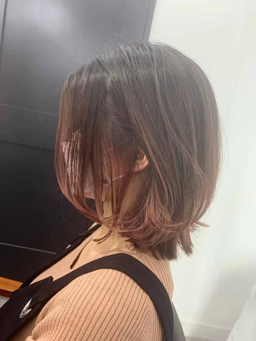 ロング カラー パーマ ヘアアレンジ メンズ キッズ ネイル マツエク・マツパ アイブロウ カット ヘアカラー 似合せレイヤー／ 柔らか透明感カラーのヘアスタイル