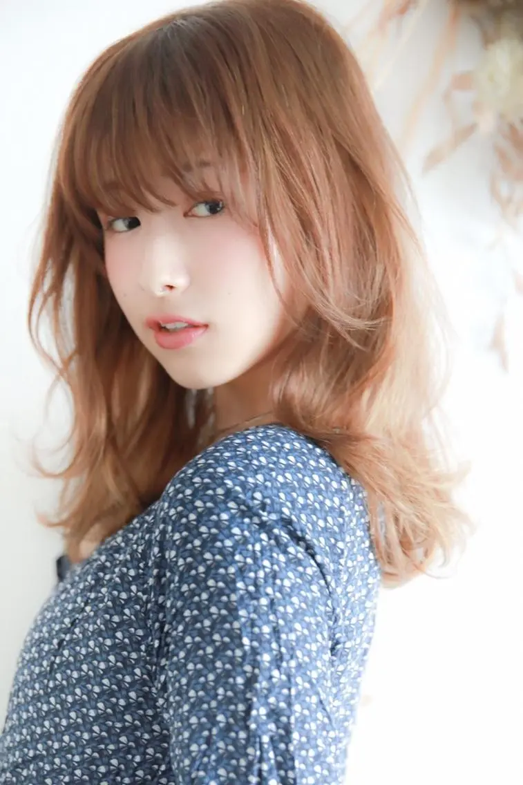 ミディアム カラー マツエク・マツパ 横浜Bob美容師🤎 ERINAのヘアスタイル