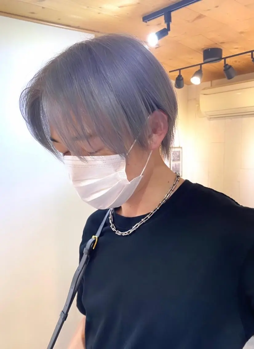ショート カラー アッシュ シルバー シルバーアッシュ 🧸艶々韓国ヘア 🧁mizunaのヘアスタイル