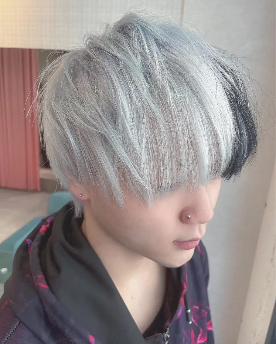 メンズ メンズブリーチ ヘアカラー BOX mico.のヘアスタイル