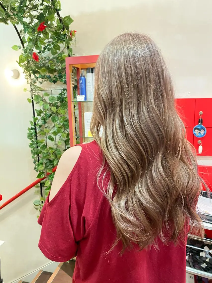 ロング ヘアカラー ゆぴ☾‪/推しカラー /ハイトーンのヘアスタイル