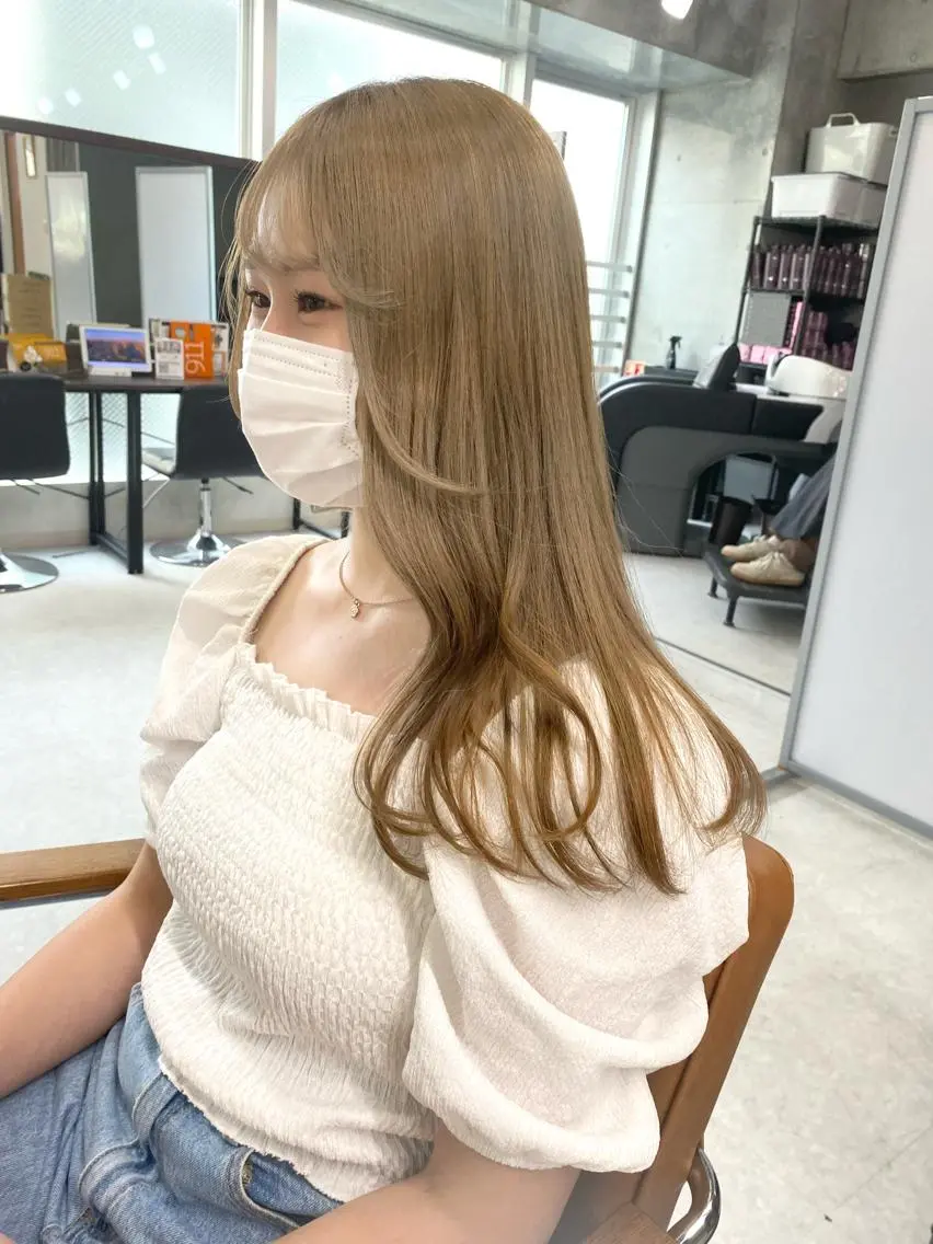 ミディアム カラー ヘアアレンジ 🌷FUKA🌷 まろやかハイトーンのヘアスタイル
