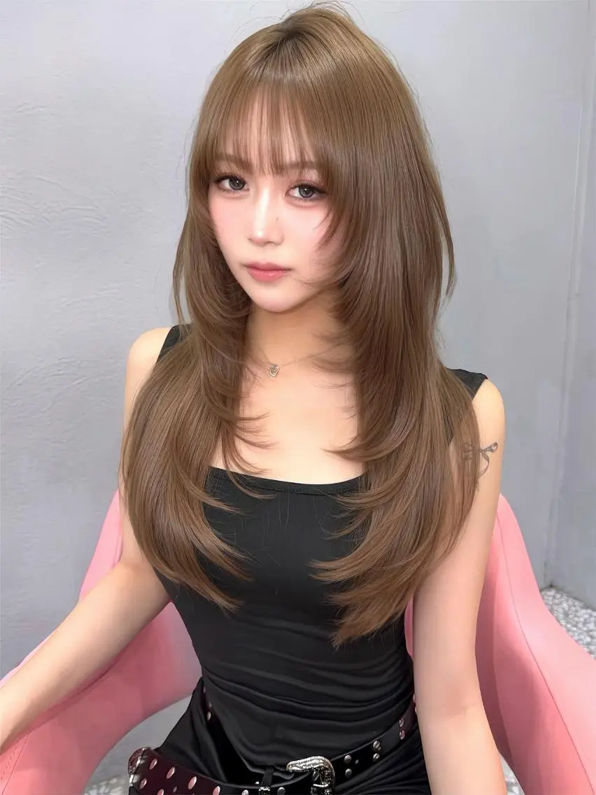 ロング カラー ベージュカラー ブルーカラー グレージュ ハイトーンカラー インナーカラー カット ヘアカラー トリートメント miuru/韓国ヘア /レイヤーカットのヘアスタイル