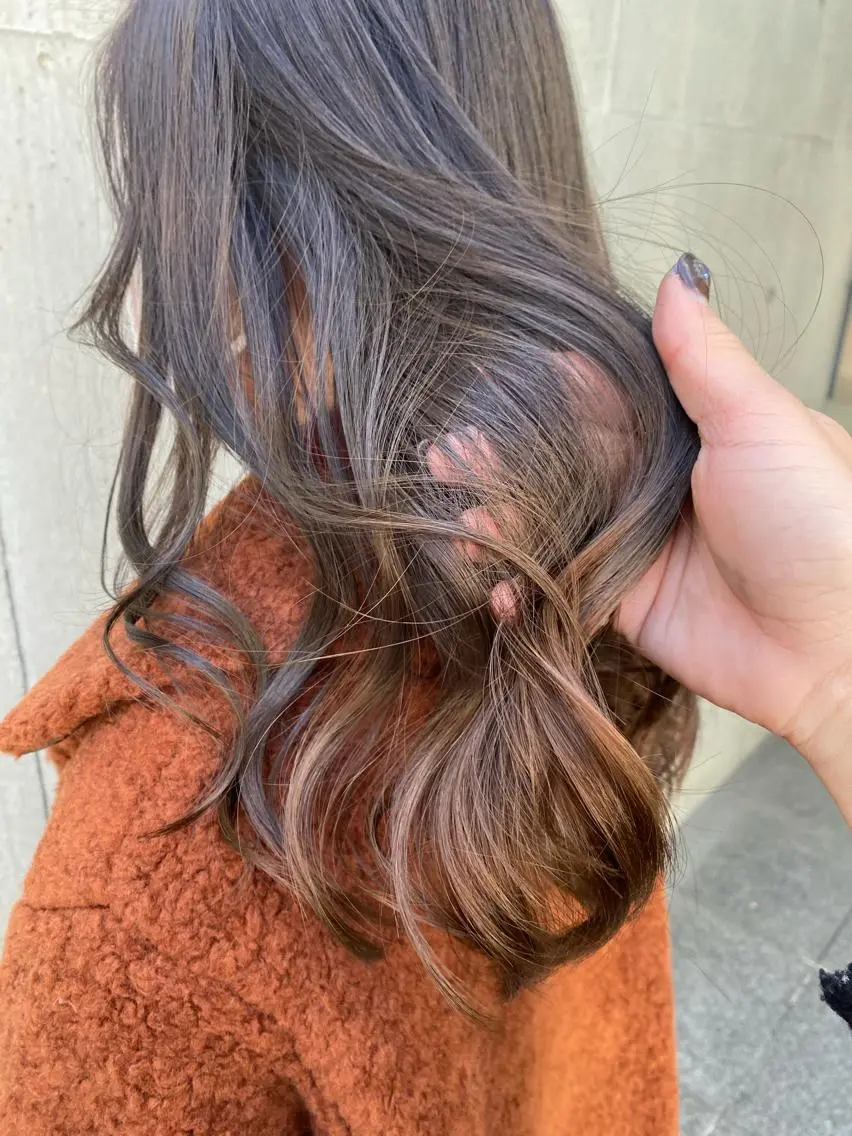 ロング 大橋 美咲のヘアスタイル