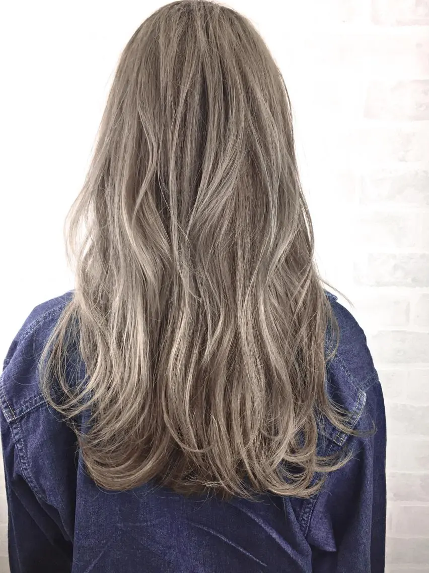 ロング カラー 村山 美空のヘアスタイル