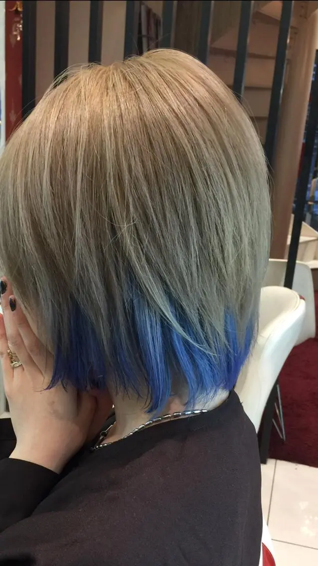 ショート カラー ブルーカラー ささき まさとのヘアスタイル