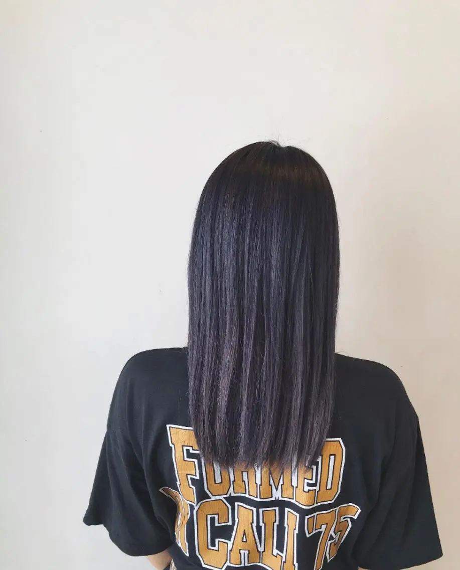 セミロング カラー パープルカラー シルバー mayo 🐄🌈のヘアスタイル