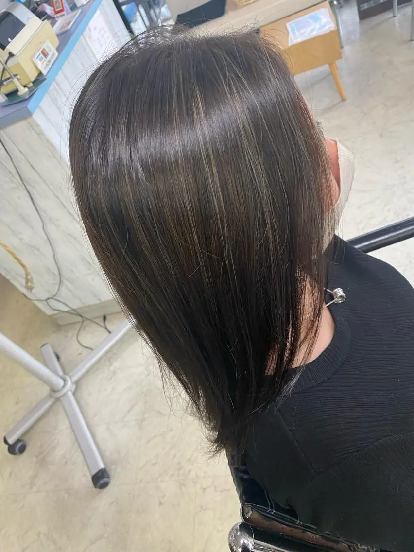セミロング ハイライト imaizumi takuyaのヘアスタイル
