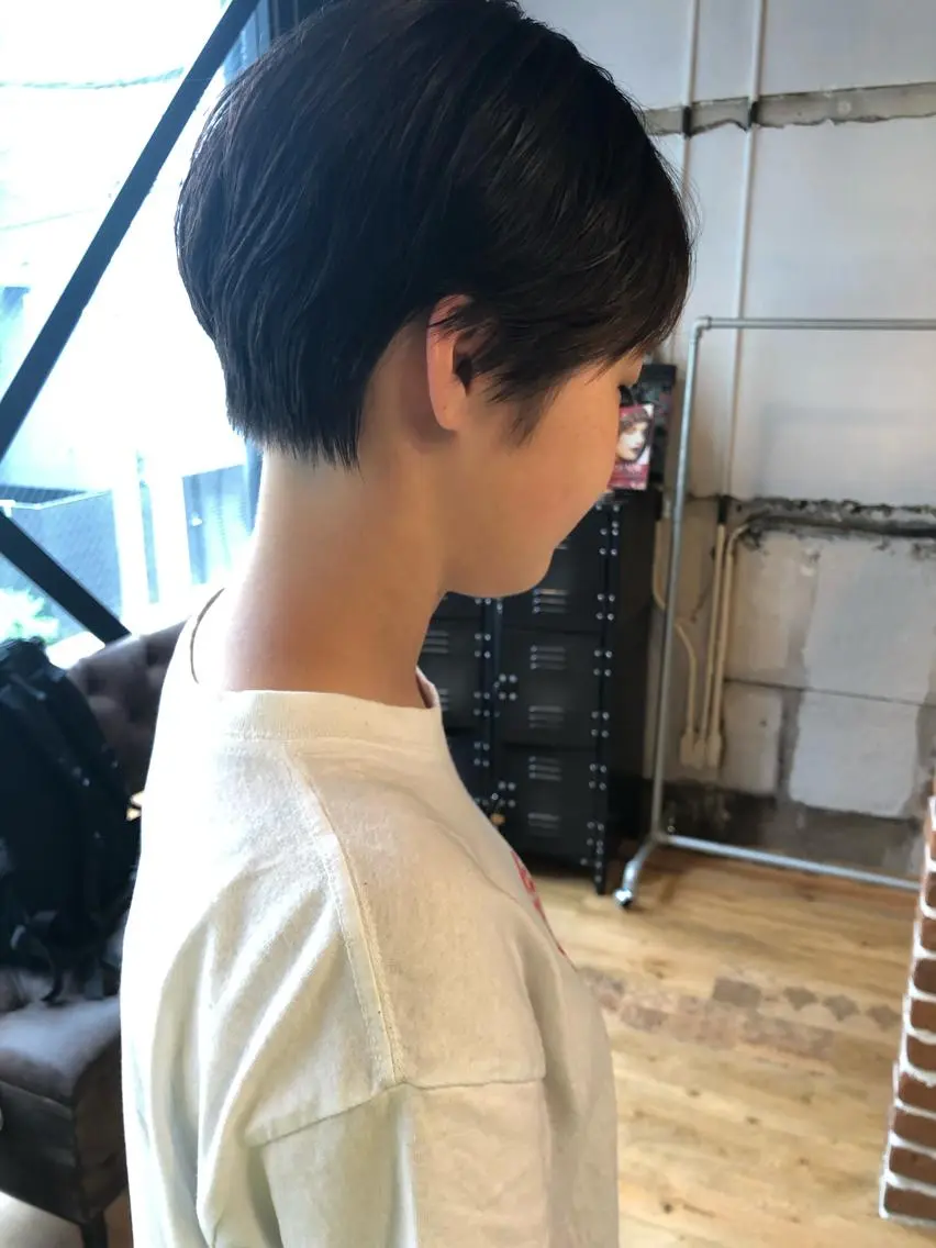 ショート 切りっぱなしボブ ボブ 外国人風カラー ハイライト レイヤーカット ショート職人 美容師【KENTA】のヘアスタイル