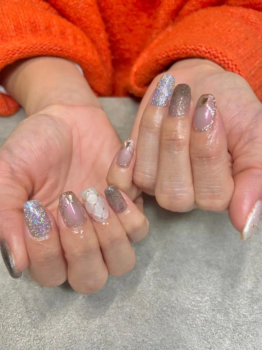 ネイル フラッシュネイル フレンチネイル ハート キラキラネイル ラメ(グリッター) salon de oct.のネイルデザイン