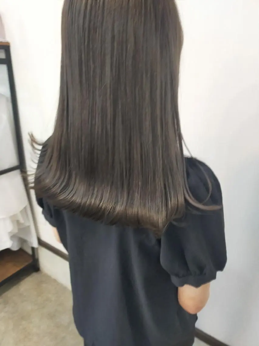 ミディアム NANAI HIROKIのヘアスタイル