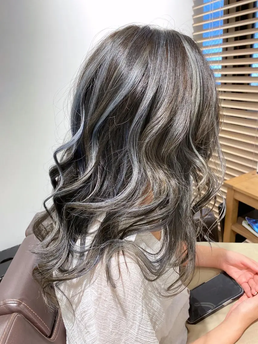 ロング カラー ヘアカラー トリートメント ハイライト⭐️上野 高広のヘアスタイル