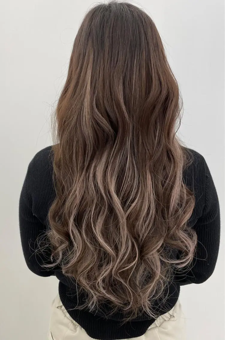 ロング カラー ヘアカラー エクステ Rover ローバーのヘアスタイル