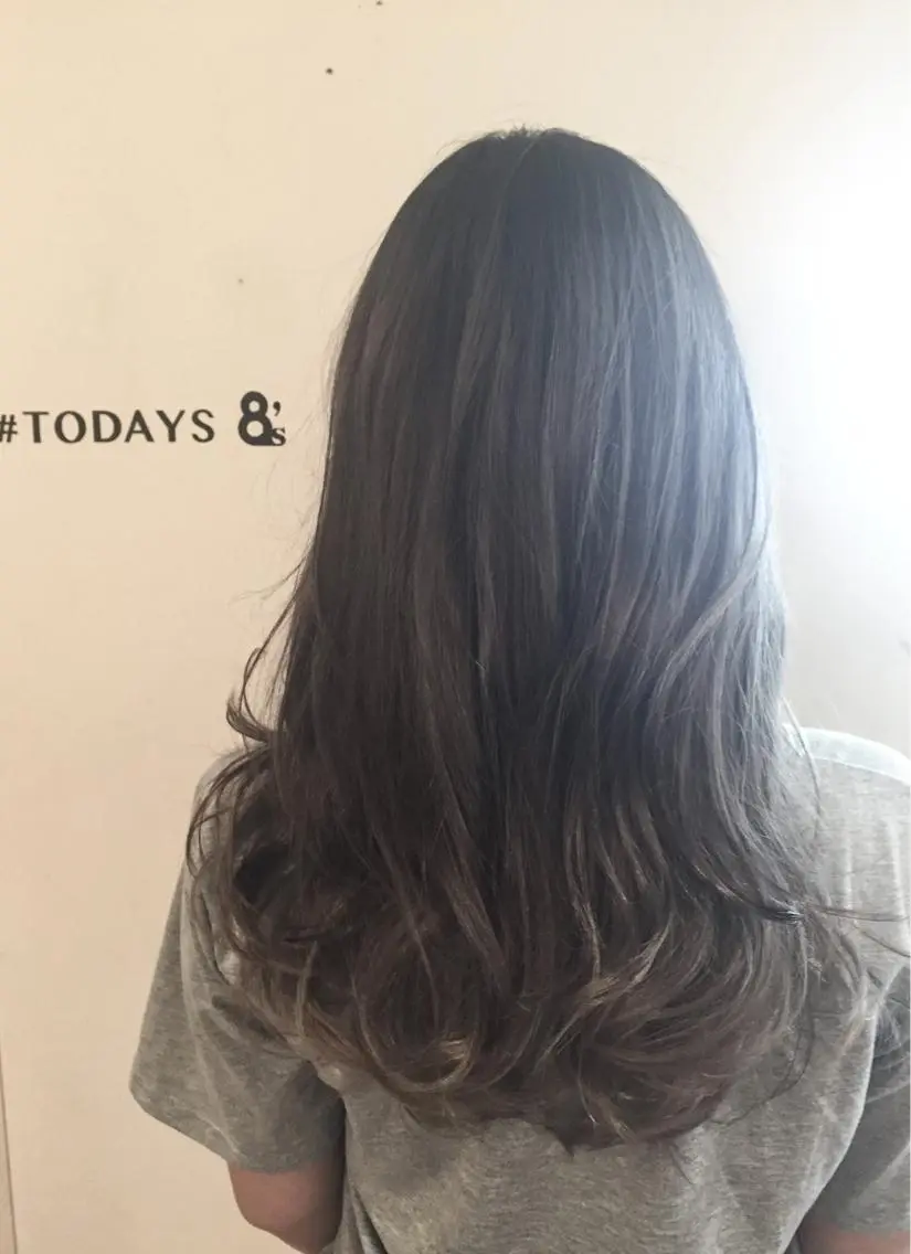 セミロング EIGHT plum TOKIOリミテッドのヘアスタイル