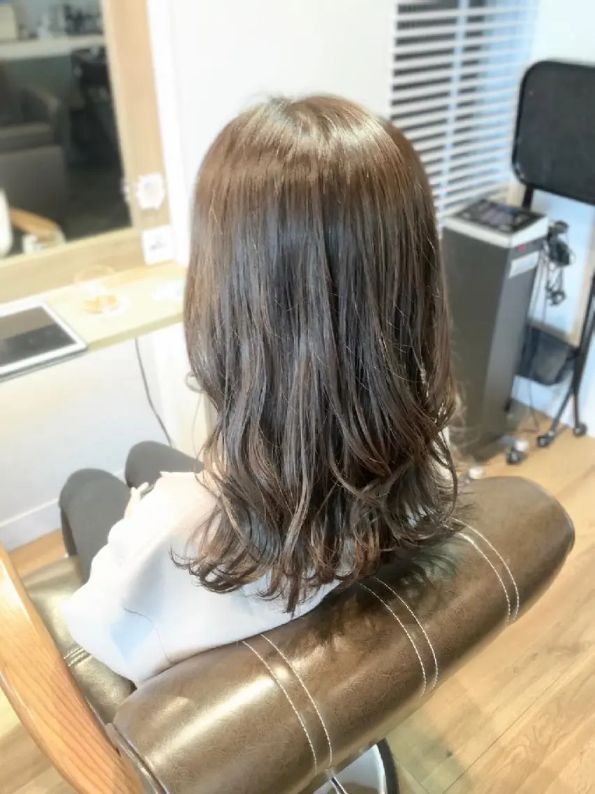 カラー グレージュ ヘアカラー トリートメント 堀 望美のヘアスタイル